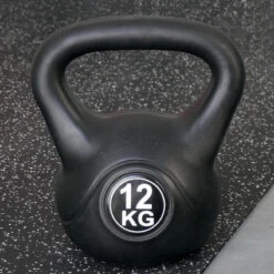 Kettlebell 12 Kg - Plástico - Para Uso Interior Y Exterior - Negro -Fitness Tienda kettlebell 12 kg plastico para uso interior y exterior negro 4