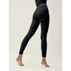 Legging De Mujer Devika Born Living Yoga -Fitness Tienda legging de mujer devika born living yoga 1