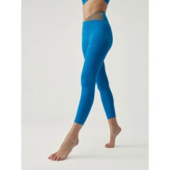 Born Living Yoga Legging De Mujer En Tejido Performance Con Capri -Fitness Tienda legging de mujer en tejido performance con capri 4