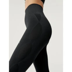 Born Living Yoga Legging De Mujer En Tejido Seamless Con Largo Capri -Fitness Tienda legging de mujer en tejido seamless con largo capri 2