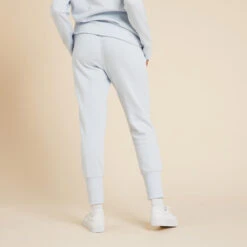 PANTALÓN CARROT MUJER YOGA SUAVE AZUL CLARO -Fitness Tienda pantalon carrot mujer yoga suave azul claro 3