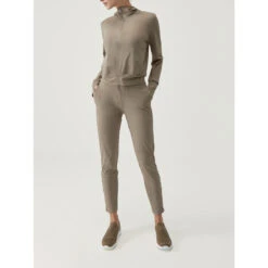 Born Living Yoga Pantalón Deportivo De Mujer Estilo Jogger En Tejido Performance -Fitness Tienda pantalon deportivo de mujer estilo jogger en tejido performance 3