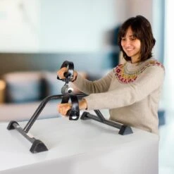 Pedaleador Estático Graduable Ligero Ejercicio Piernas Brazos Camino Mobiclinic -Fitness Tienda pedaleador estatico graduable ligero ejercicio piernas brazos camino mobiclinic 4