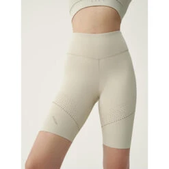 Shorts De Mujer Yanal Born Living Yoga -Fitness Tienda shorts de mujer yanal born living yoga 5