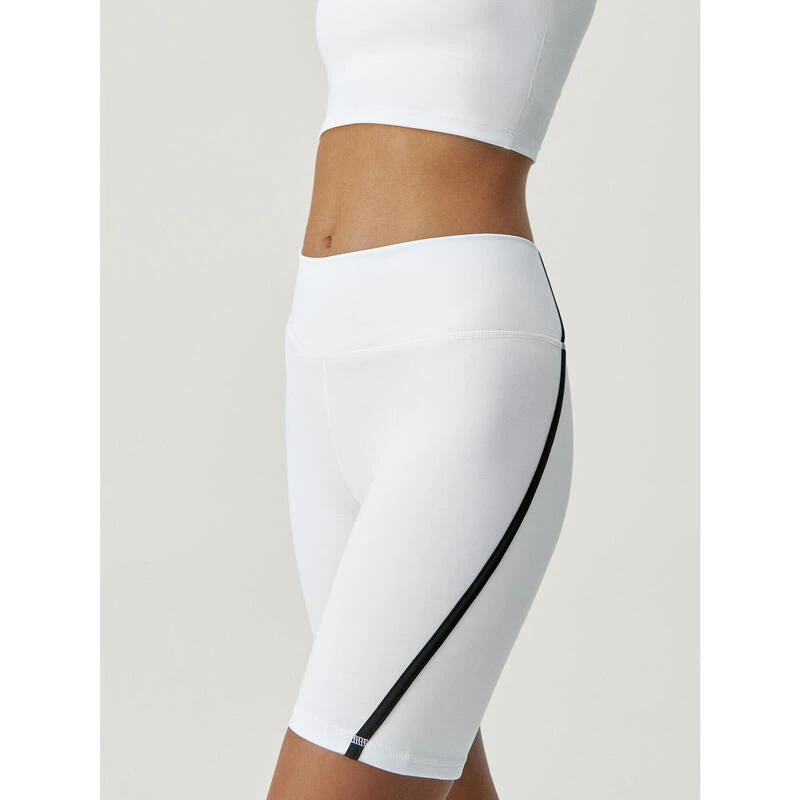 Born Living Yoga Shorts Deportivos De Mujer En Tejido Performance 8 Born Living Yoga Shorts Deportivos De Mujer En Tejido Performance - Imagen 6