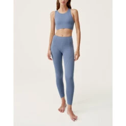 Top Deportivo De Mujer Indi Born Living Yoga -Fitness Tienda top deportivo de mujer indi born living yoga 2