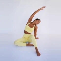 Top Deportivo Fitness Sostenible Poliéster Mujer Fitplanet Coral Amarillo -Fitness Tienda top deportivo fitness sostenible poliester mujer fitplanet coral amarillo 4